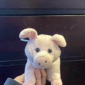 Pig plushie